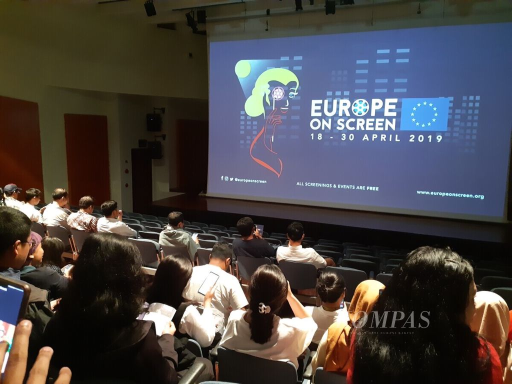 Suasana sebelum pemutaran film festival Europe on Screen 2019 di Goethe Huis, Jakarta, Senin (22/4/2019). Tahun ini, festival itu berlangsung secara virtual.