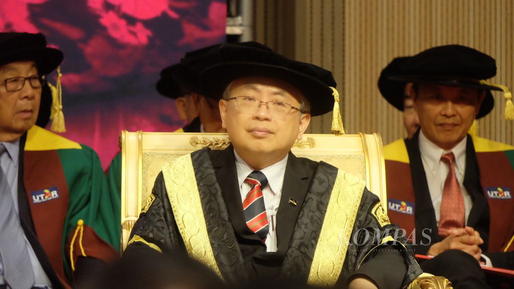 Presiden Universiti Tunku Abdul Rahman (UTAR) Ewe Hong Tat. 