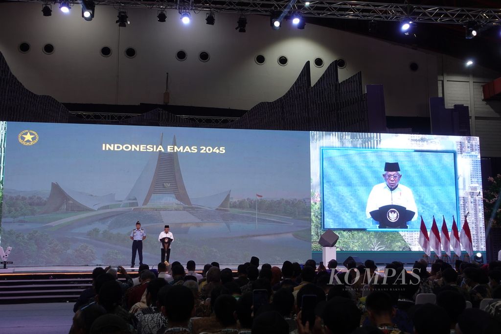 Wakil Presiden Ma’ruf Amin saat memberikan sambutan pada Festival Pelatihan Vokasi 2023 di Jakarta International Expo (JIEXPO), Kemayoran, Jakarta, Jumat (27/10/2023).