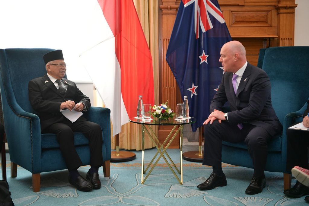 Wakil Presiden (Wapres) Ma’ruf Amin saat bertemu Perdana Menteri (PM) Selandia Baru Christopher Luxon di Speaker's Lounge New Zealand Parliament Buildings, Selasa (27/2/2024), 