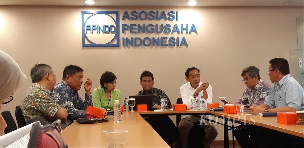Apindo mengadakan temu media untuk menyampaikan gugatan mereka terkait Revisi Undang-Undang (RUU) Sumber Daya Air di Jakarta, Selasa (23/7/2019).