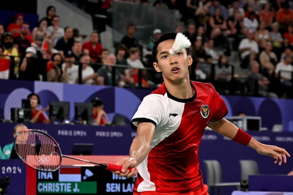 Tunggal putra Indonesia, Jonatan Christie, gagal melangkah ke babak 16 besar setelah kalah dari atlet India,  Lakshya Sen, di Olimpiade Paris, Rabu (31/7/2024). 