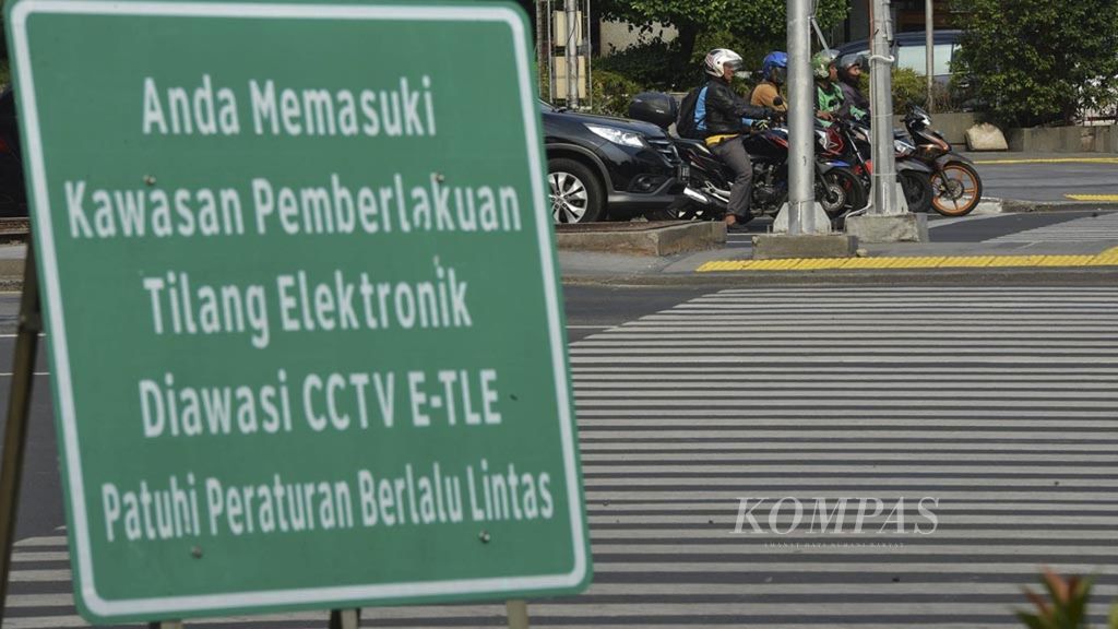 Pengumuman pemberlakuan tilang elektronik menggunakan CCTV atau Electronic Traffic Law Enforcement (E-TLE) di Jakarta, Kamis (1/11/2018). 