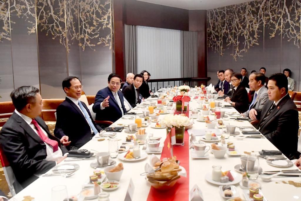 Perdana Menteri Vietnam Pham Minh Chinh mengadakan jamuan santap pagi untuk Presiden Joko Widodo dan rombongan, Sabtu (13/1/2024), di Hotel Melia Hanoi, Vietnam,