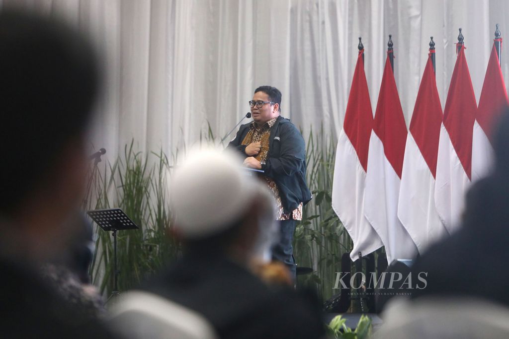 Ketua Bawaslu Rahmat Bagja menyampaikan pidato pada acara Executive Briefing Politik Cerdas Berintegritas di Gedung KPK, Jakarta, Rabu (18/5/2022). 