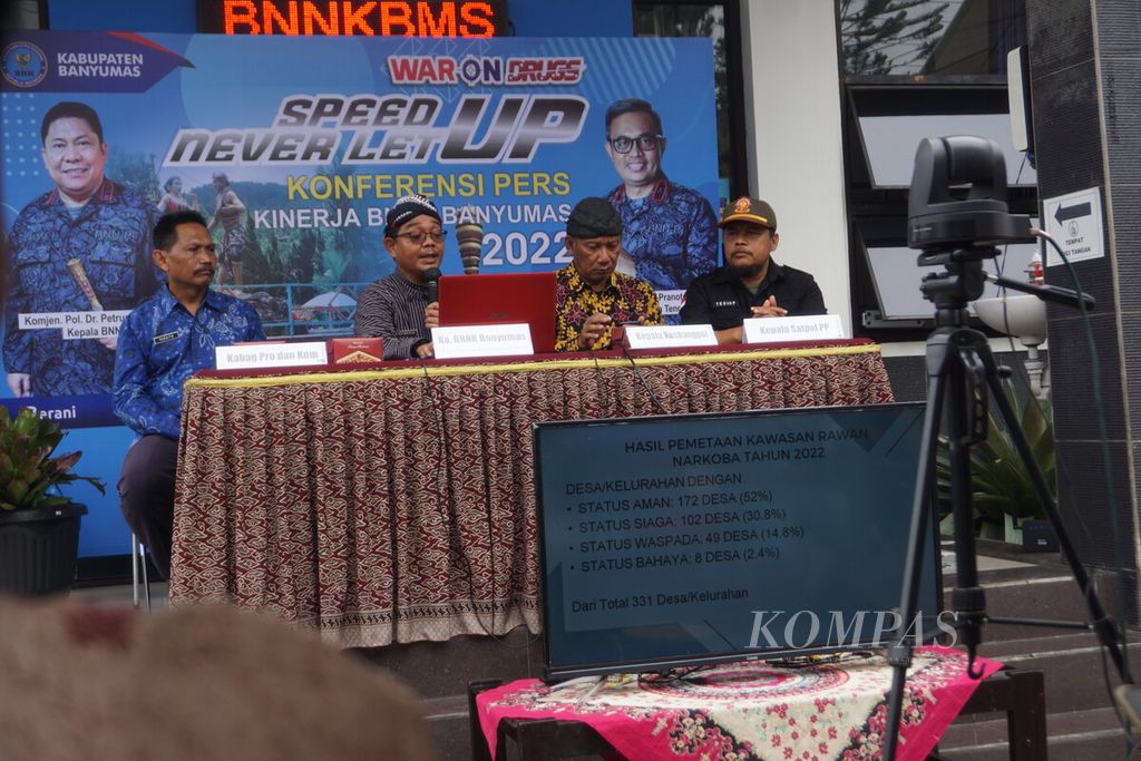 Suasana jumpa pers di BNN Kabupaten Banyumas, Jawa Tengah, Jumat (30/12/2022).