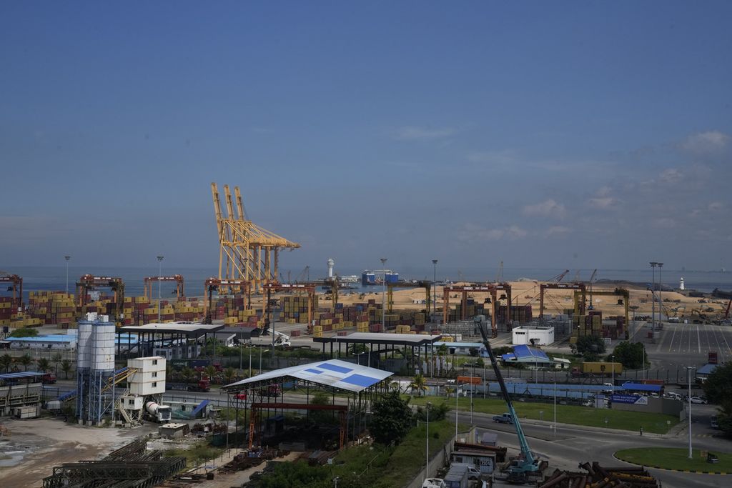 Tampak dalam foto, calon lokasi proyek terminal peti kemas perairan dalam di Pelabuhan Colombo, Sri Lank. AS mengumumkan proyek senilai 553 juta dollar AS, Rabu (8/11/2023). Proyek itu didanai dengan dana pinjaman dari Lembaga Pendanaan Pembangunan Internasional AS atau DFC. 