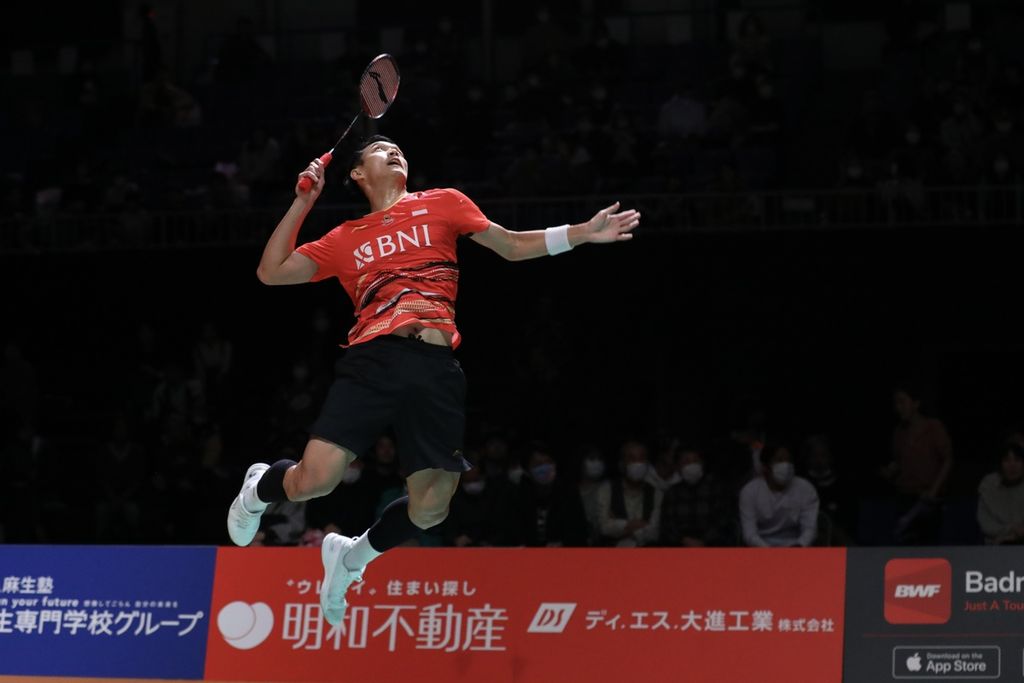 Jonatan Christie saat tampil di turnamen Kuamoto Masters di Jepang. Pertandingan itu berlangsung pada Jumat (17/11/2023).