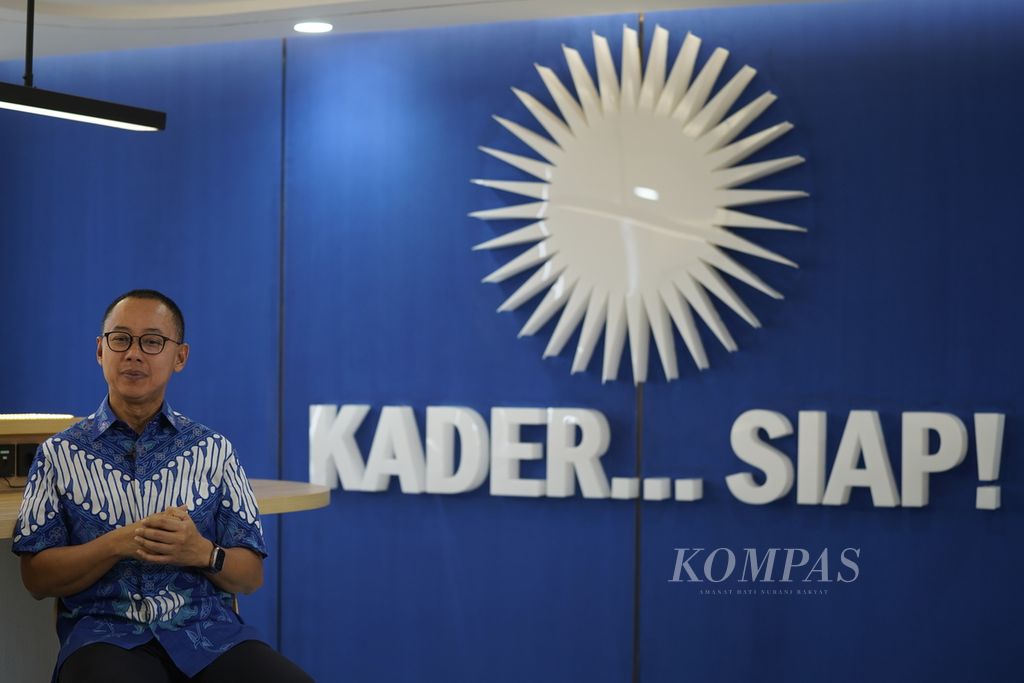Secretary General of the National Mandate Party (PAN) Eddy Soeparno when met by the daily <i>Kompas</i> at the PAN DPP office, South Jakarta, Wednesday (5/4/2023).
