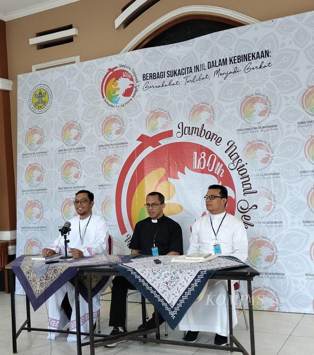 Keterangan pers terkait pelaksanaan Jamnas Sekami 2023 di Seminari Menengah Petrus Canisius Mertoyudan, Kabupaten Magelang, Selasa (4/7/2023).