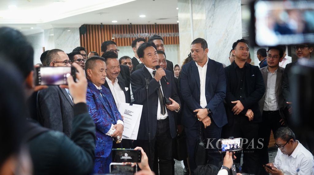 The Chairman of the Prabowo-Gibran Legal Advisory Team, Yusril Ihza Mahendra, made a statement to the press after submitting the concluding documents of the general election dispute trial to the Constitutional Court in Jakarta on Tuesday (16/4/2024).