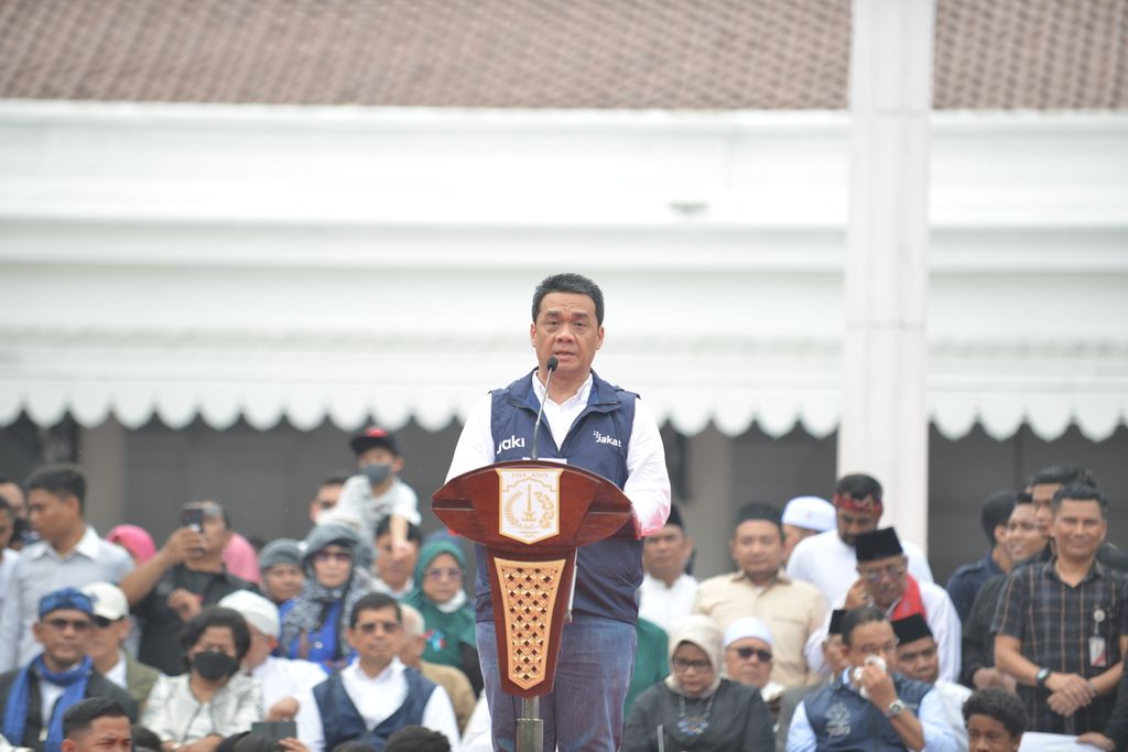 Wakil Gubernur DKI Jakarta Riza Patria berpidato di Kompleks Balai Kota DKI Jakarta, Jakarta Pusat, Minggu (16/10/2022). 