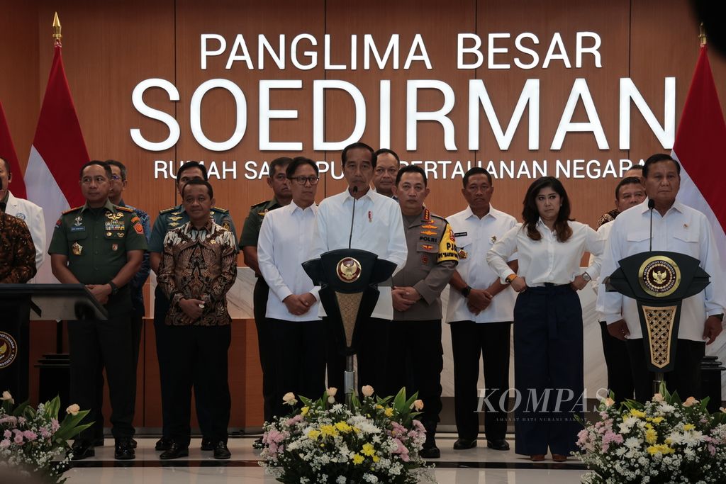 Presiden Joko Widodo meresmikan Rumah Sakit Pusat Pertahanan Negara di Jakarta, Senin (19/2/2024).