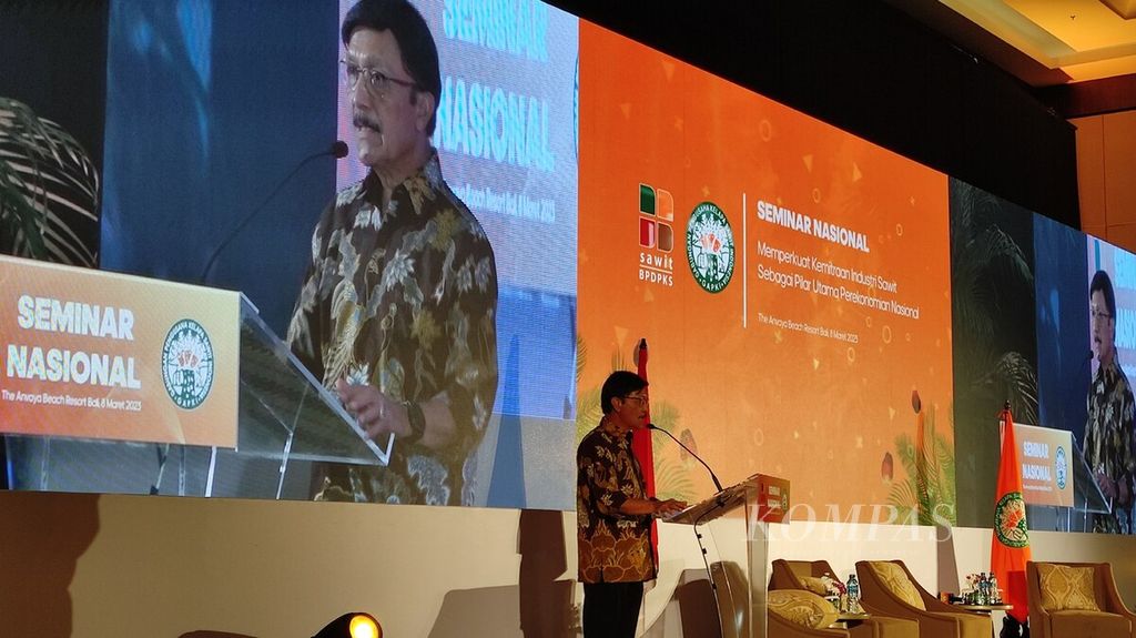 Direktur Utama Badan Pengelola Dana Perkebunan Kelapa Sawit (BPDPKS) Eddy Abdurrachman memberikan pembekalan dalam acara Munas XI Gapki dan seminar di Kuta, Badung, Bali, Rabu (8/3/2023).
