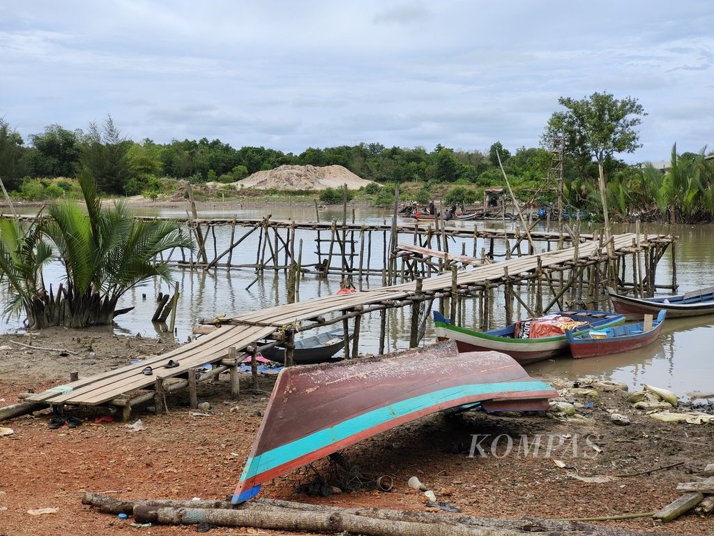 Illegal tin mining is taking place around fishing villages in Pangkal Arang, Pangkal Balam district, Pangkal Pinang city, Bangka-Belitung on April 24, 2024. Environmental damage should be a concern for everyone through reporting and other journalistic products.