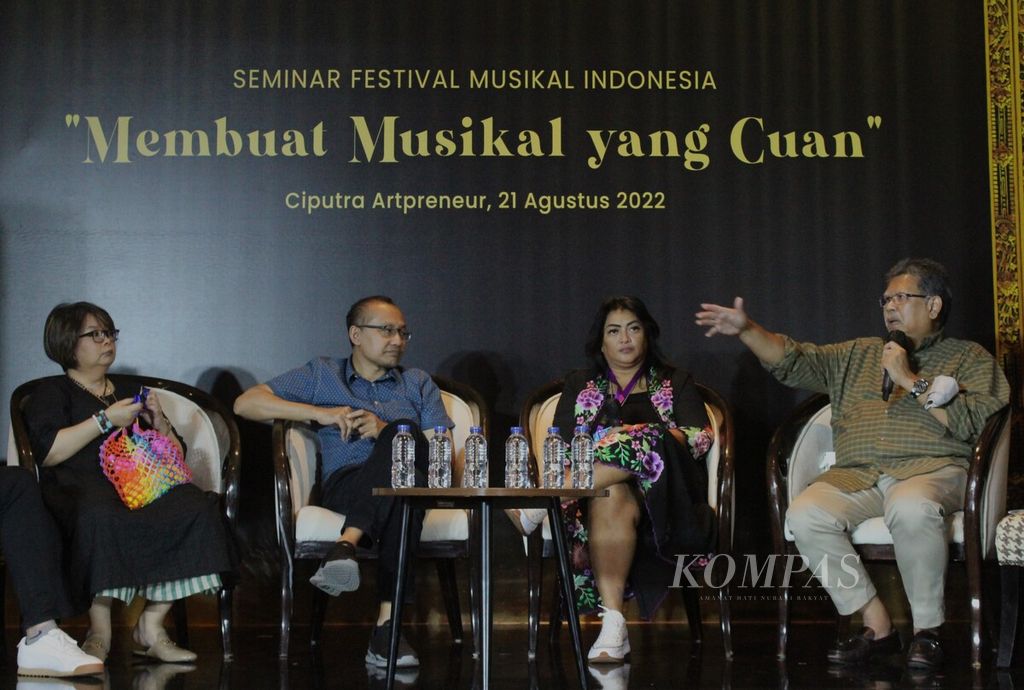 Suasana diskusi Membuat Musikal yang Cuan dalam Festival Musikal Indonesia di Ciputra Artpreneur, Jakarta, Minggu (21/8/2022).