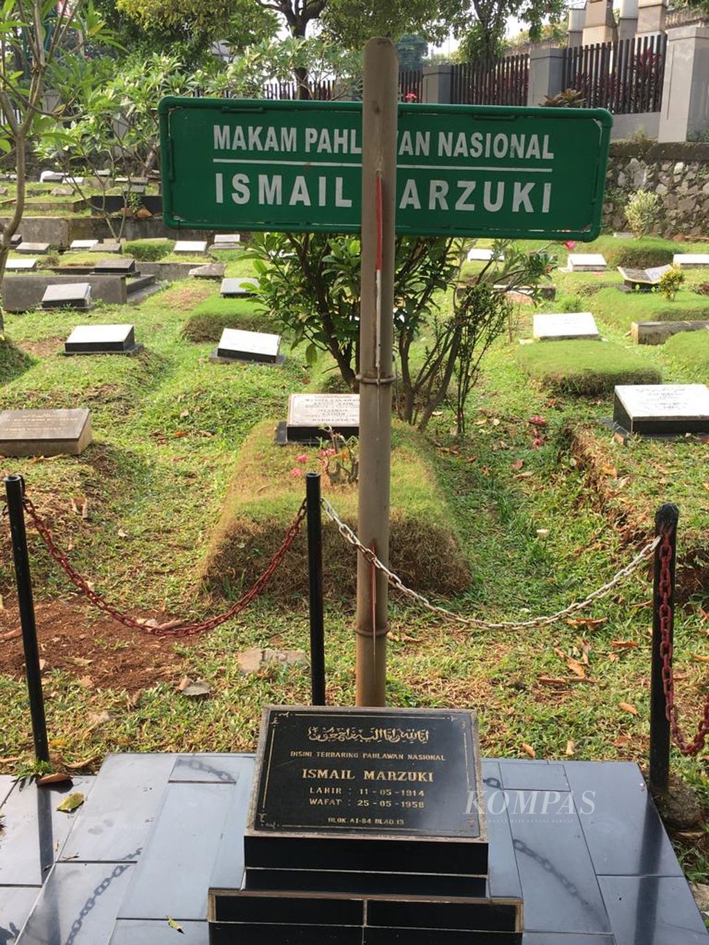 Makam Ismail Marzuki di TPU Karet Bivak, Tanah Abang, Jakarta.