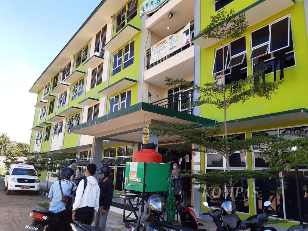 Rumah susun sederhana sewa di Jalan Nipah Kuning, Kota Pontianak, Kalimantan Barat, Kamis (3/12/2020), yang menjadi salah satu tempat mengisolasi pasien Covid-19. 