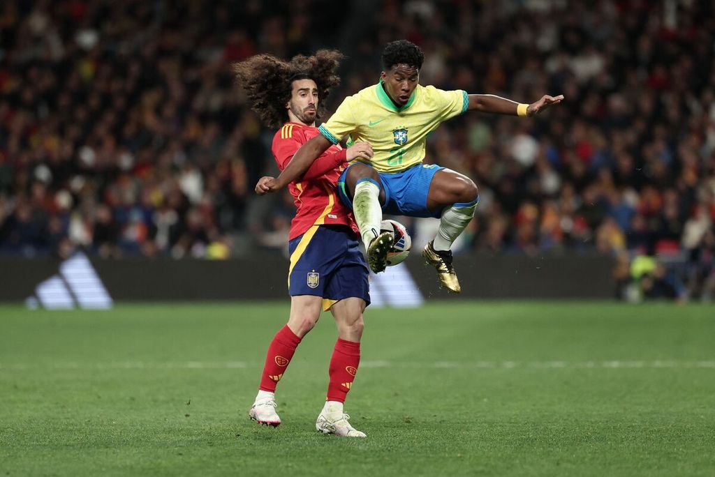 Aksi penyerang Brasil, Endrick, dalam pertandingan persahabatan antara Spanyol dan Brasil di Stadion Santiago Bernabeu, Madrid, Spanyol, Rabu (27/3/2024) dini hari WIB. 