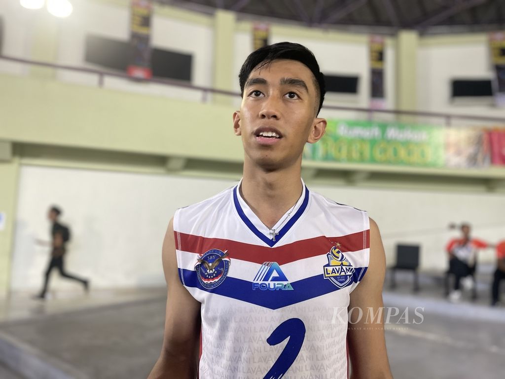 Young player Lavani, Yohanes Dedi, gave a statement to the media after defeating BNP-BIN Pasundan on the opening day of the 2023 Livoli Main Division Tangerang series at the Indoor Sports Center Kelapa Dua, Tangerang Regency, Monday night (6/11/2023).