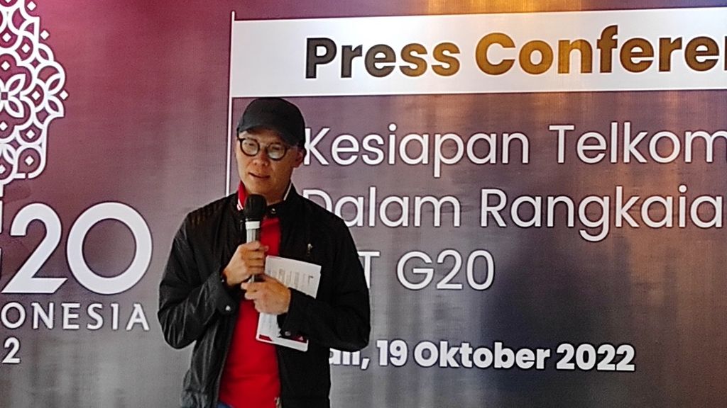 Direktur Jaringan Telkomsel Nugroho saat konferensi pers Kesiapan Telkomsel dalam Rangkaian Kegiatan Pertemuan Presidensi G20, Rabu (19/10/2022), di Badung, Bali.