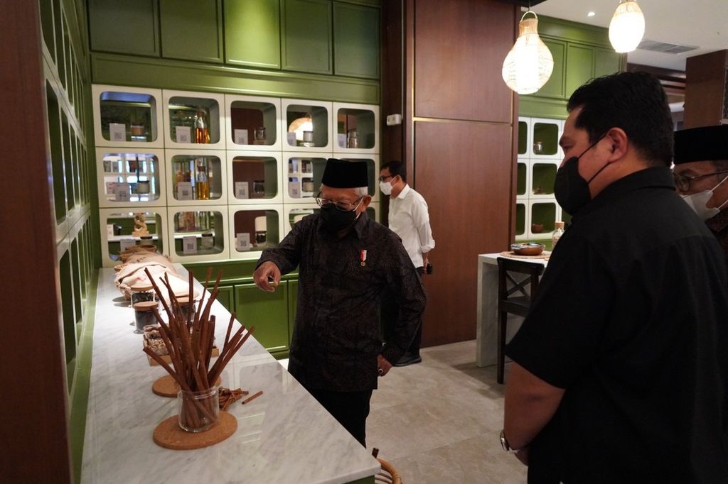 Wakil Presiden Ma’ruf Amin saat meninjau Gedung Sarinah di Jalan MH Thamrin, Jakarta Pusat, Senin (27/06/2022) sore.