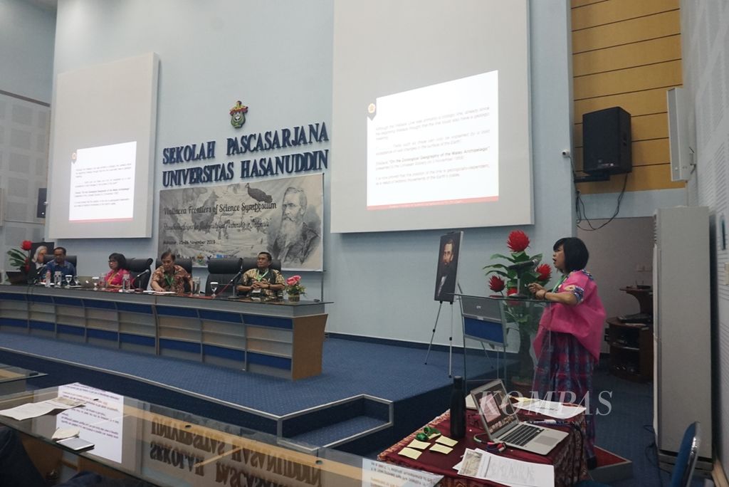 Sejumlah ahli dari berbagai bidang memberikan pandangan dalam Wallacea Frontiers of Science Symposium di Universitas Hasanuddin, Makassar, Sulawesi Selatan, Senin (25/11/2019).