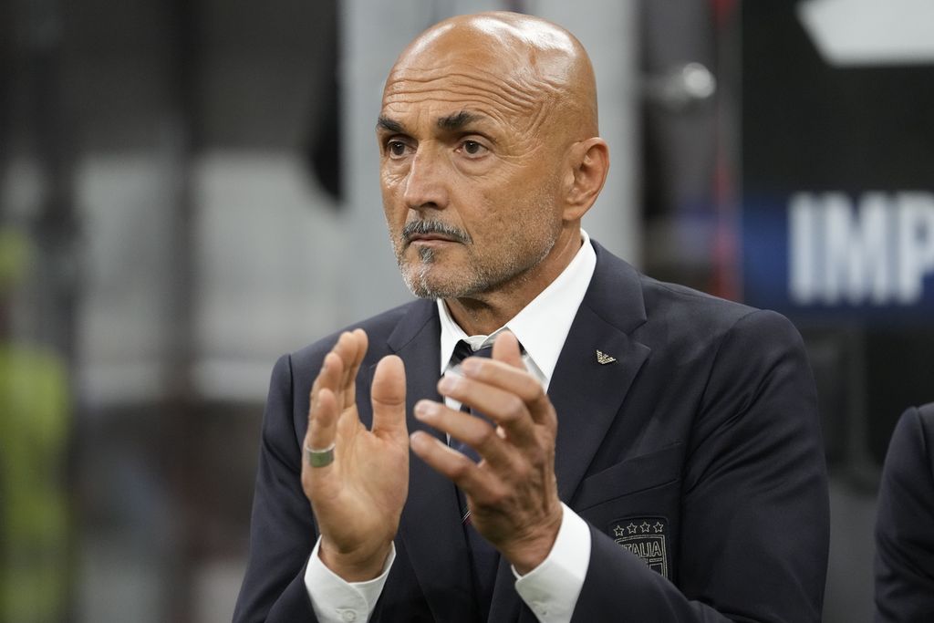Italian national team coach Luciano Spalletti during the UEFA Euro 2024 qualifying match between Italy and Ukraine in San Siro Stadium, Milan, Italy on September 12, 2023. Spalletti announced the provisional list of 30 Italy national team players for the 2024 Euro Cup on Thursday (23/5/2024).