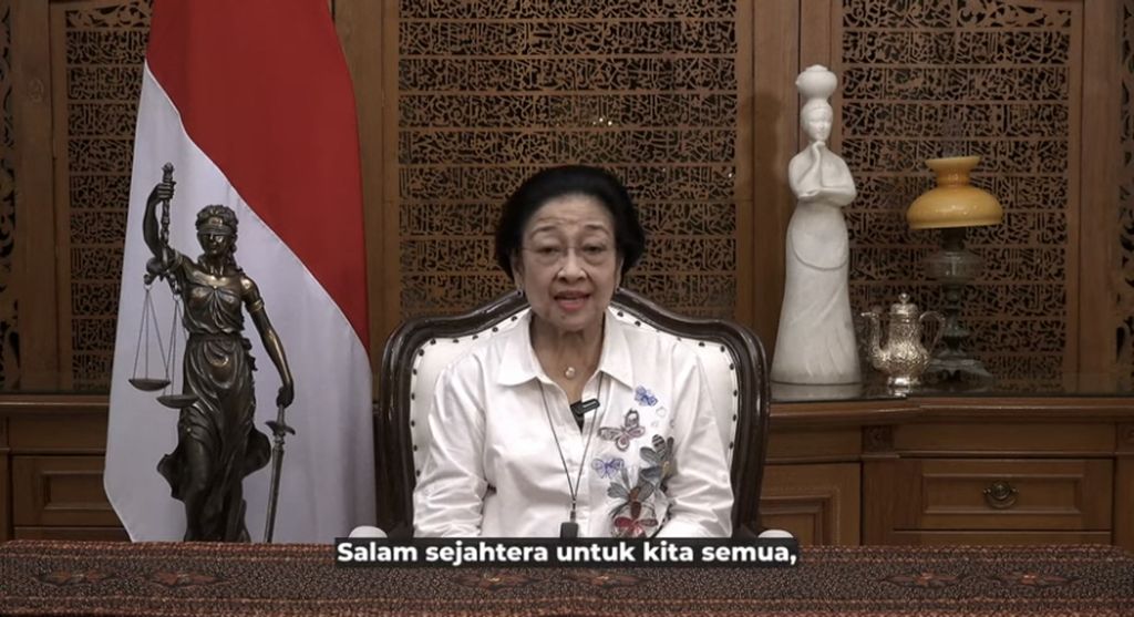 Ketua Umum PDI Perjuangan Megawati Soekarnoputri saat menyampaikan pidato secara daring, Minggu (12/11/2023).