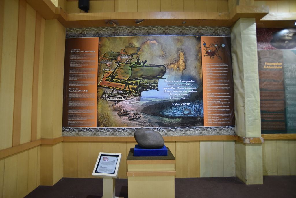 A replica of the Kedukan Bukit inscription was found not far from Siguntang Hill but is now on display at the Sriwijaya Kingdom Museum in Palembang, South Sumatra, on Tuesday (10/29/2019).