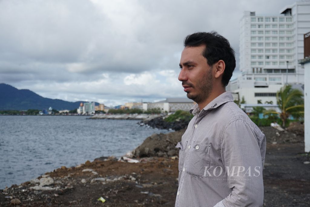 Ali (27), an illegal immigrant from Afghanistan who has been living in Indonesia for 23 years, has spent the last 12 years of his life in Manado, North Sulawesi.
