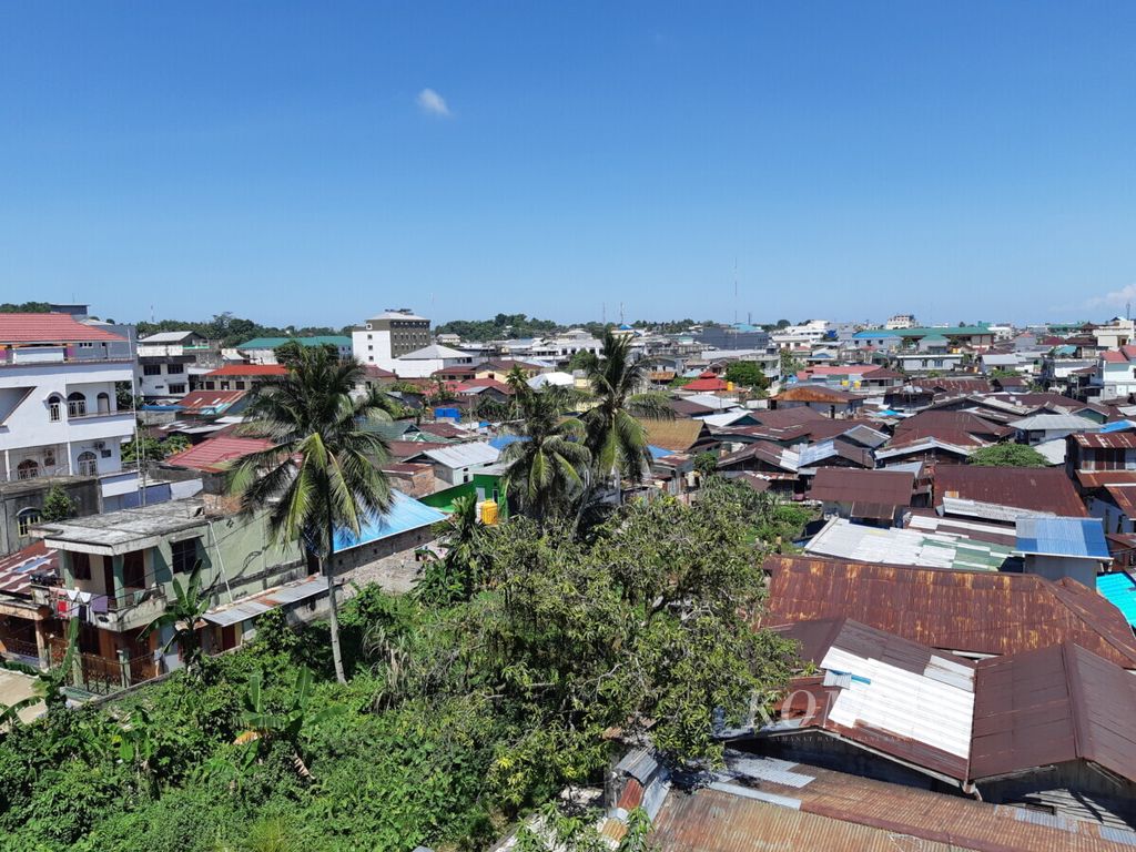 Suasana Kota Tarakan, Kalimantan Utara, dilihat dari ketinggian, Sabtu (20/7/2019). 