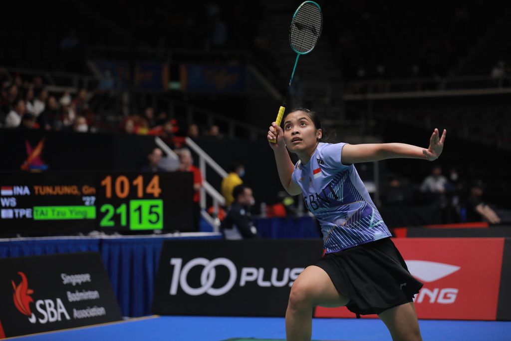 Gregoria Mariska Tunjung masih belum mampu mengalahkan tunggal putri Taiwan, Tai Tzu Ying, pada babak kedua turnamen bulu tangkis Singapura Terbuka di Singapore Indoor Stadium, Kamis (8/6/2023).