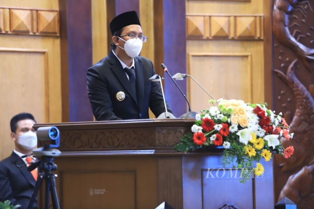 Bupati Sidoarjo Ahmad Muhdlor Ali saat Rapat Paripurna DPRD Sidoarjo, Senin (1/3/2021).