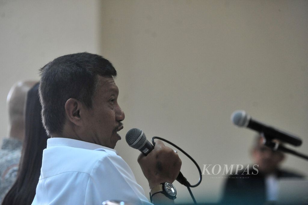 Wali Kota Yogyakarta Haryadi Suyuti menjadi saksi dalam sidang tindak pidana korupsi proyek saluran air hujan di Kota Yogyakarta di Pengadilan Tipikor Yogyakarta, Rabu (26/2/2020).