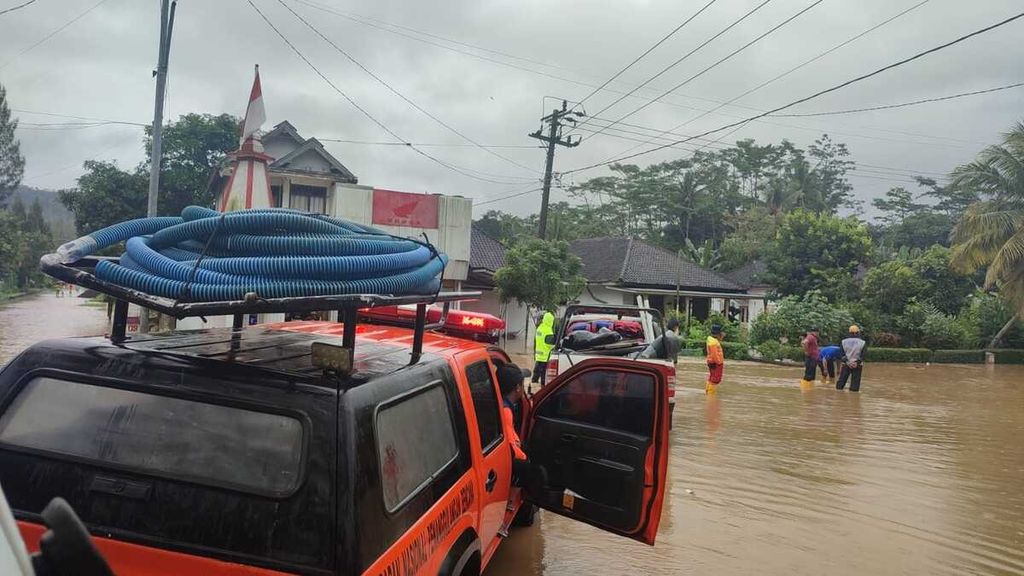 Kondisi Desa Sitiarjo, Kecamatan Sumbermanjing Wetan, Kabupaten Malang, Jawa Timur, yang tergenang banjir, Jumat (7/7/2023).