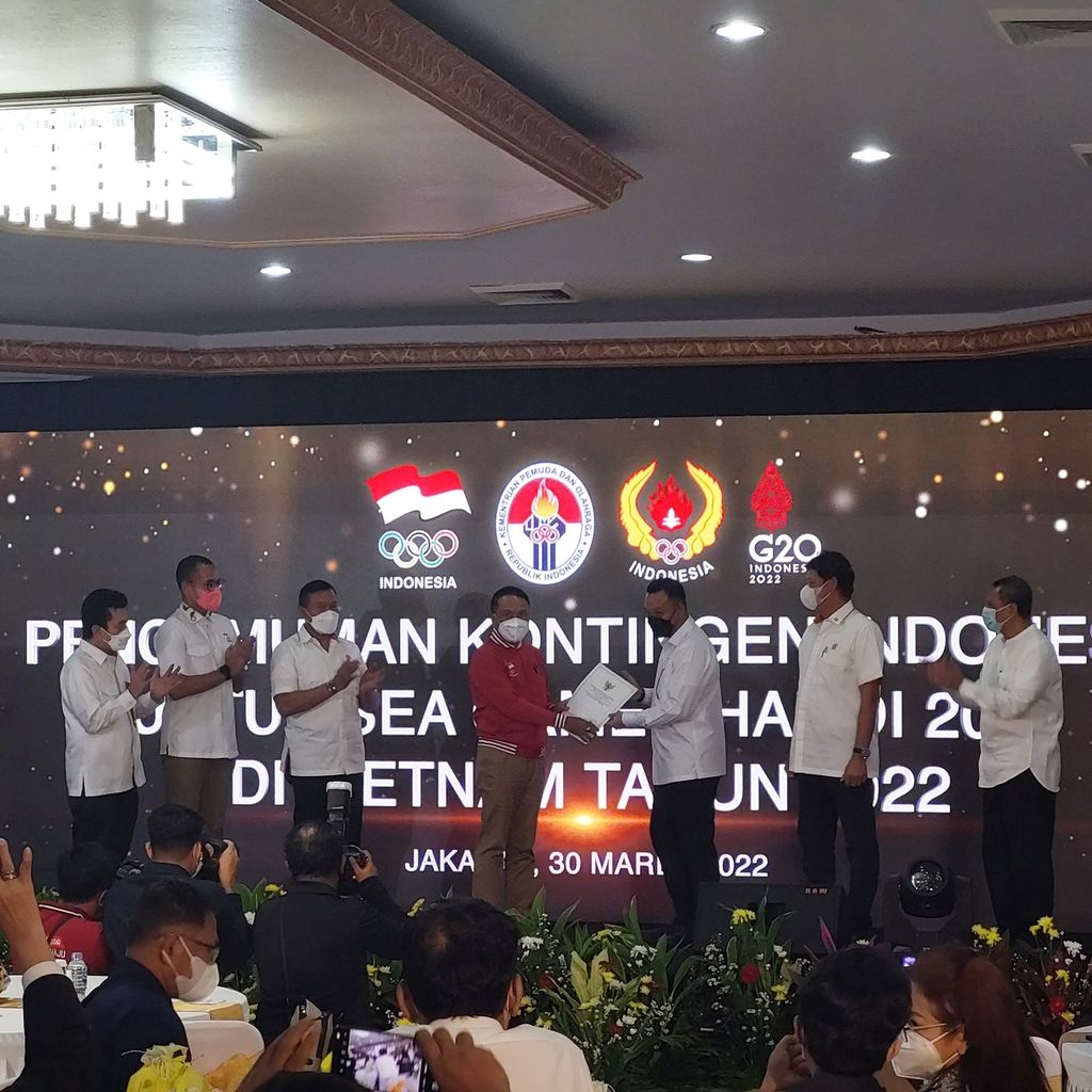 Menteri Pemuda dan Olahraga Zainudin Amali mengumumkan kontingen Indonesia untuk SEA Games Vietnam 2021 di Gedung Kemenpora, Jakarta, Rabu (30/3/2022). Jumlah atlet Indonesia di SEA Games mendatang akan berkurang 43,4 persen dibandingkan ajang sebelumnya.