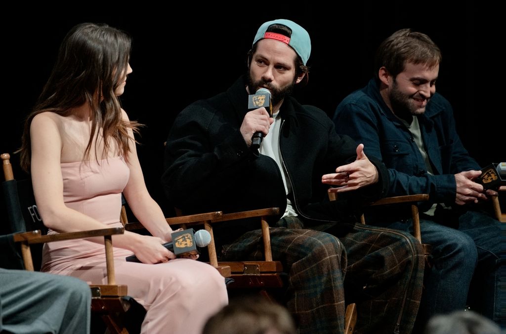 Aktor (dari kiri) Ella Hunt, Dylan O'Brien, dan Matt Wood menghadiri acara &quot;Saturday Night&quot; BAFTA Screening di SAG-AFTRA Foundation Robin Williams Center, New York, pada 9 Oktober 2024.