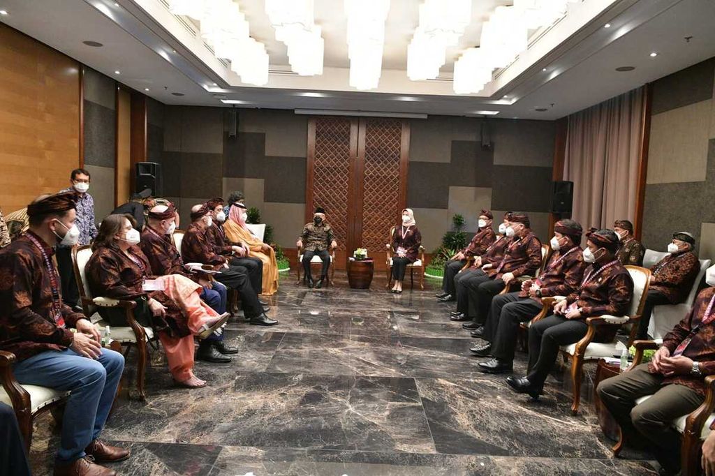 Wakil Presiden Maruf Amin bertemu peserta KTT SAI20 di Bali sebelum membuka pertemuan tersebut, Senin (29/8/2022).