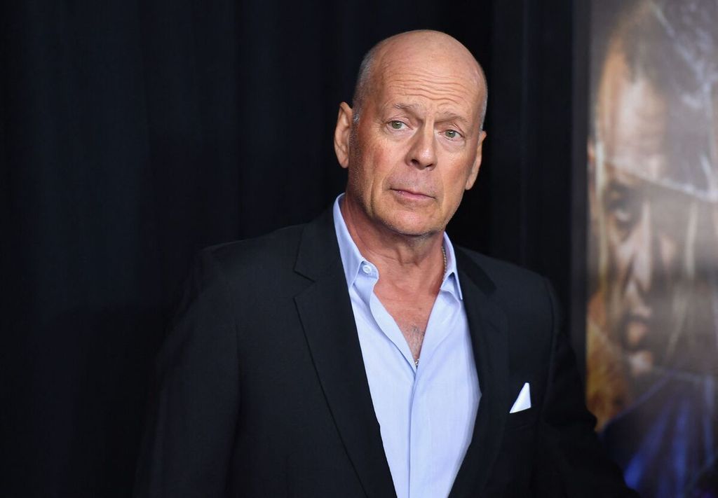 Dalam foto yang diambil pada 15 Januari 2019 ini aktor Bruce Willis menghadiri kegiatan di New York, AS. Ia pensiun dari dunia film karena gangguan penyakit afasia. 