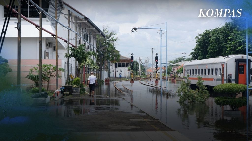 January 1, 2023, floods in Semarang City began to recede.