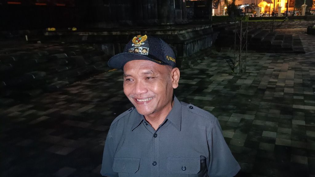 Penjabat Wali Kota Yogyakarta Sumadi di Titik 0 KM, Yogyakarta, Sabtu (31/12/2022).
