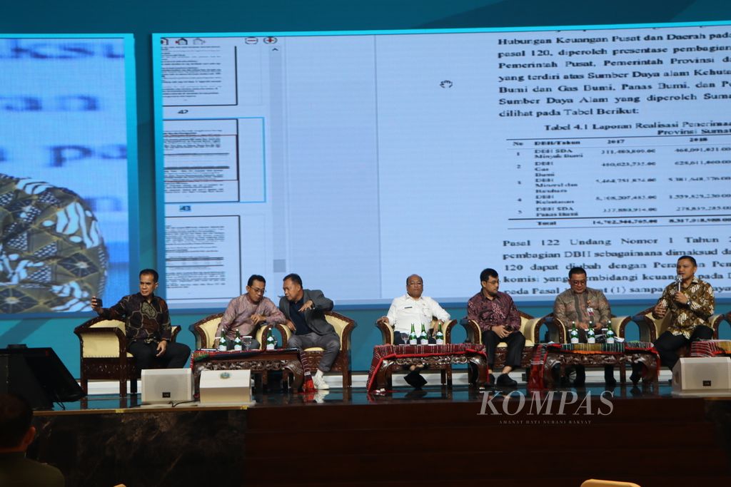 Suasana diskusi bertajuk Dana Bagi Hasil Perkebunan untuk Meningkatkan Pertumbuhan Ekonomi Daerah” dalam rangkaian Hari Pers Nasional 2023 di Medan, Sumatera Utara, Rabu (8/2/2023). 