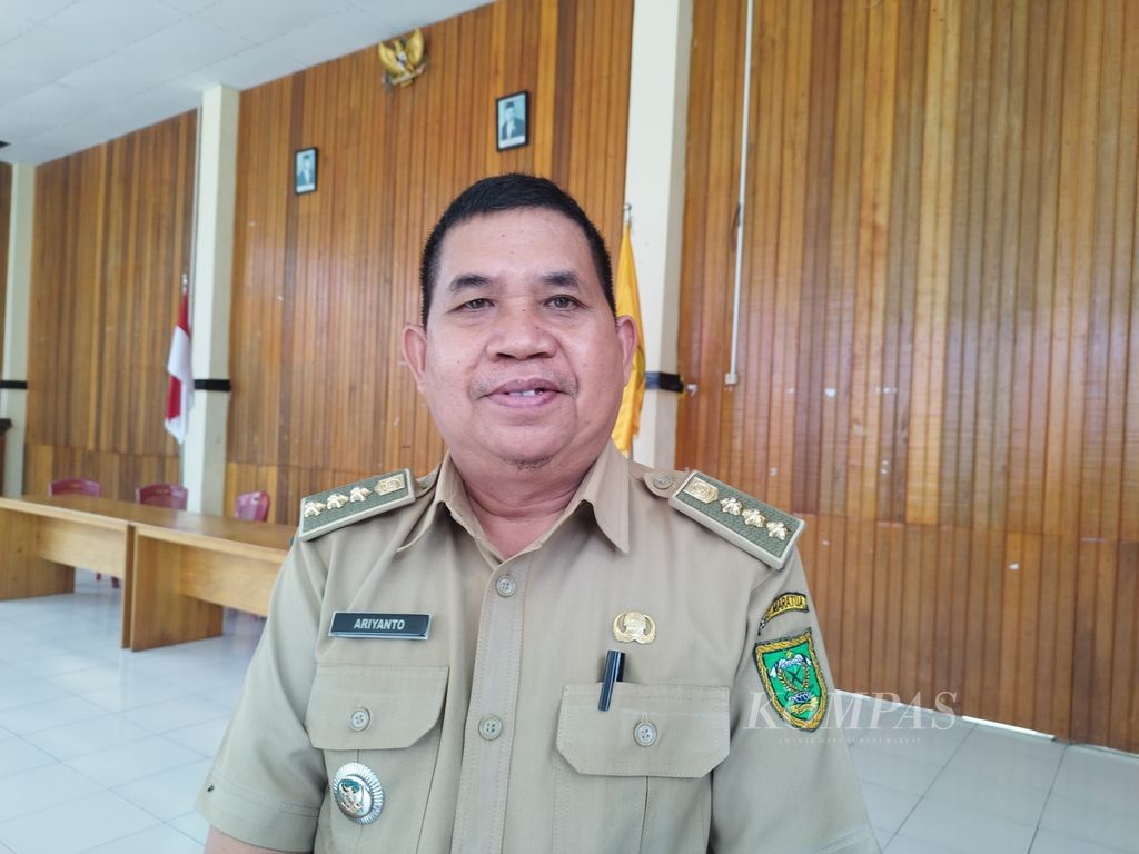 Camat Maratua Ariyanto saat ditemui di Kecamatan Maratua, Kabupaten Berau, Kalimantan Timur, Senin (26/2/2024).
