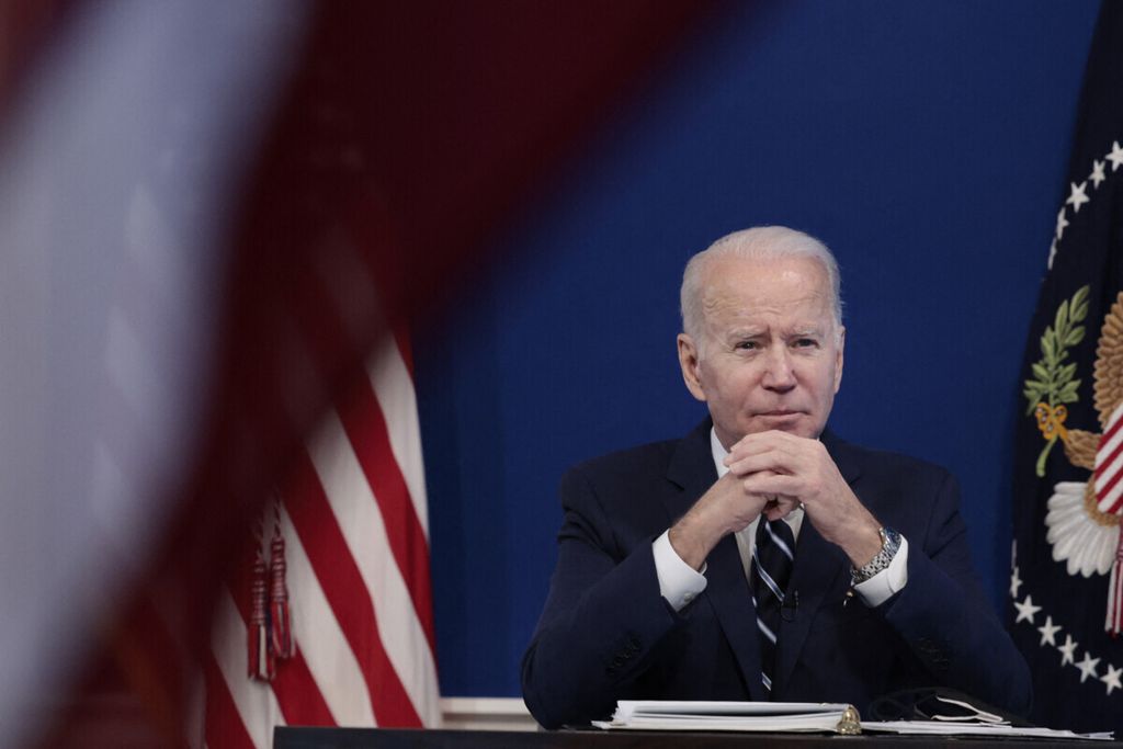 Presiden AS Joe Biden di Washington DC menyampaikan langkah-langkah Pemerintah AS merespon lonjakan kasus Covid-19 di awal tahun 2022