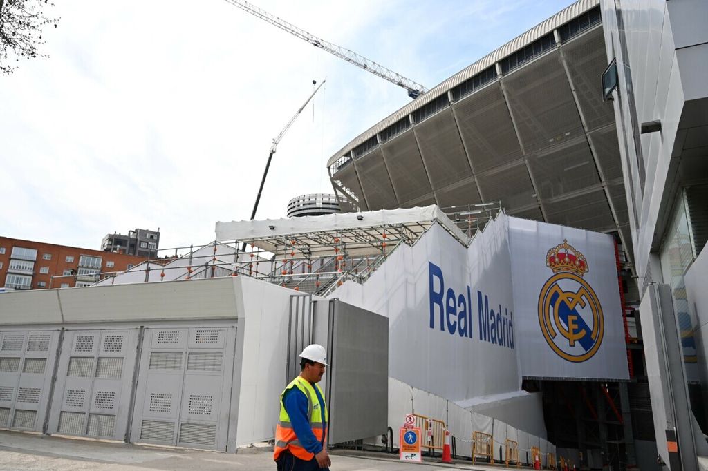 Arsip foto tanggal 12 Maret 2020 menunjukkan suasana di Stadion Santiago Bernabeu, Madrid, Spanyol. 
