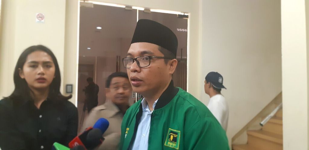 Wakil Sekjen DPP Partai Persatuan Pembangunan Achmad Baidowi di DPP PPP, Jakarta, Sabtu (16/3/2019).