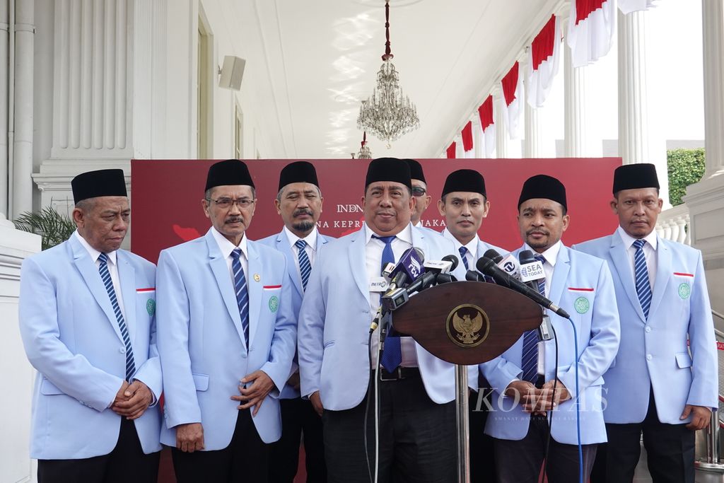 Pengurus Badan Komunikasi Pemuda Remaja Masjid Indonesia (BKPRMI) menyatakan tertarik untuk turut mengelola tambang. Hal ini diungkapkan seusai bertemu Presiden Joko Widodo di Kompleks Istana Kepresidenan, Jakarta, Rabu (31/7/2024).