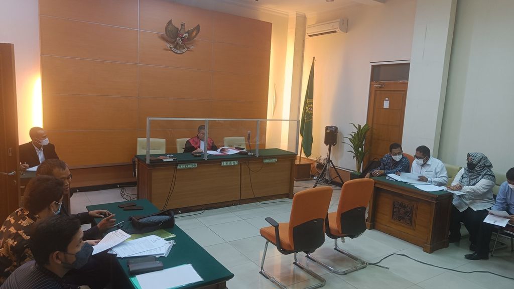 Sidang perdana gugatan praperadilan oleh Perkumpulan Masyarakat Anti Korupsi Indonesia (MAKI) terhadap pimpinan KPK dan Dewan Pengawas KPK di Pengadilan Negeri Jakarta Selatan, Senin (27/3/2023).