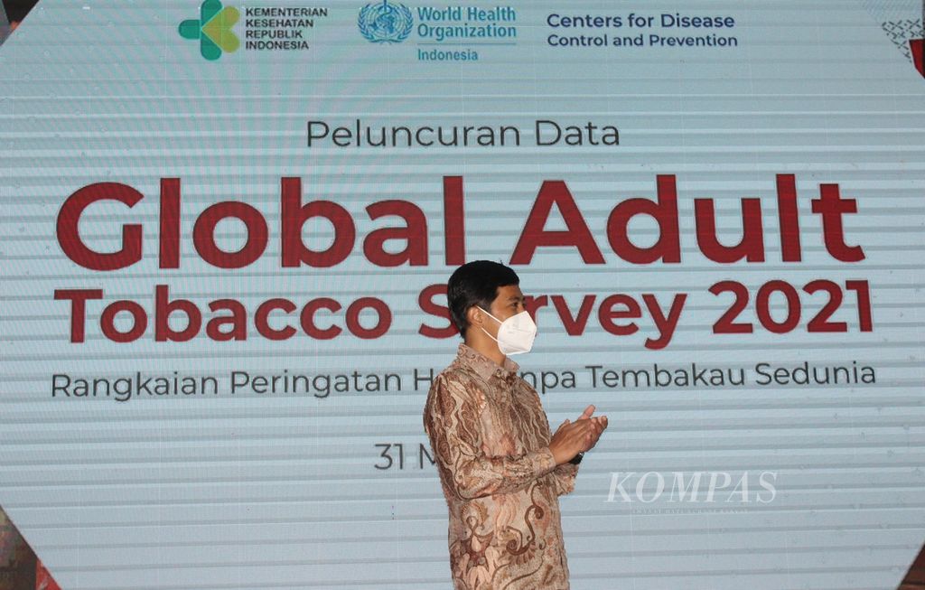 Wakil Menteri Kesehatan Dante Saksono Harbuwono meluncurkan Data Hasil Global Adult Tobacco Survey (GATS) 2021 dalam Hari Tanpa Tembakau Sedunia 2022 di Gedung Kementerian Kesehatan, Jakarta, Selasa (31/5/2022). 